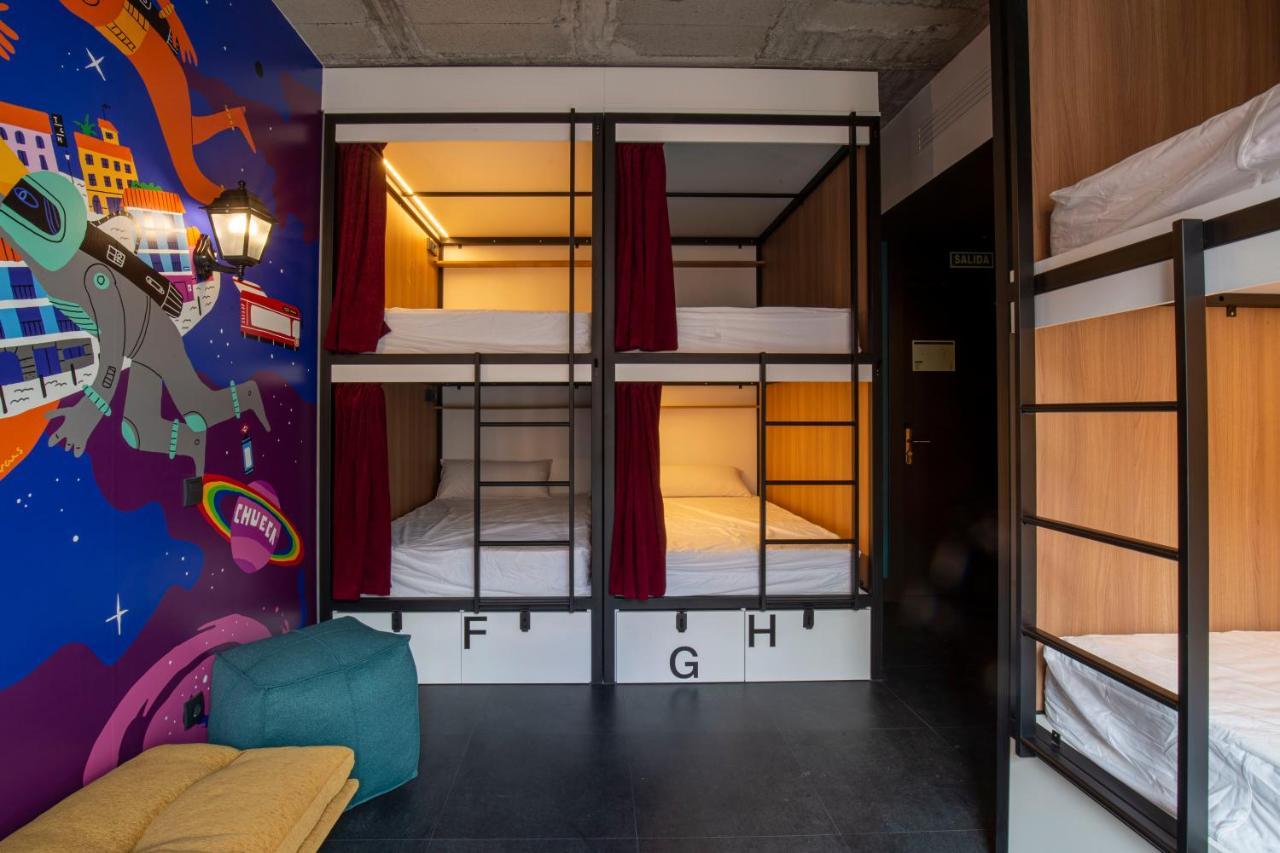 Single Bed 8-Bed Premium Dormitory Room,1648997547:JPEG